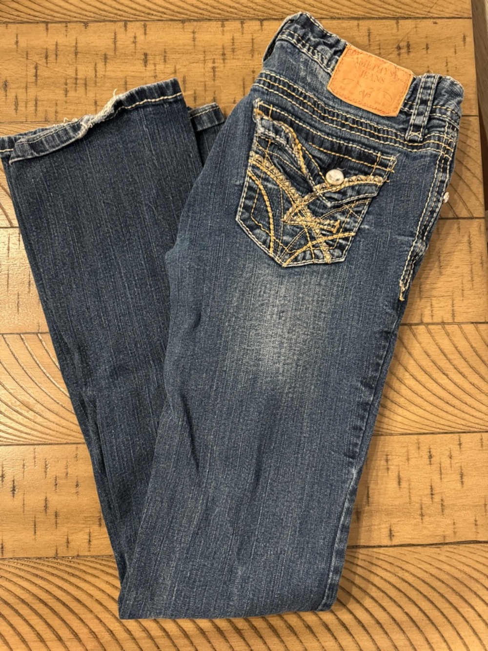 Amethyst Jeans Women's Medium Blue Boot Cut with Embroidered Pockets
